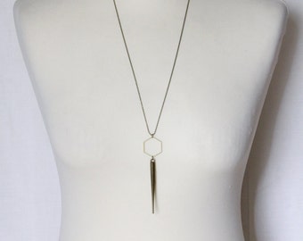 To The Point: Geometric spike pendant