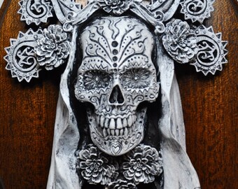 Dia de los Muertos, White Finish