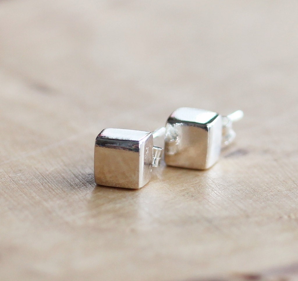 Silver cube earrings Clearance