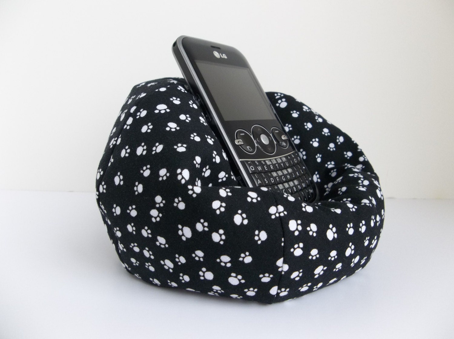 Small cell phone bean bag chair black with white paw prints