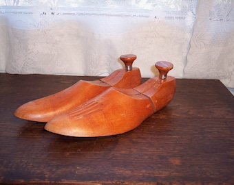 Vintage wood shoe trees Florsneim wood shoe stretchers size 10-2