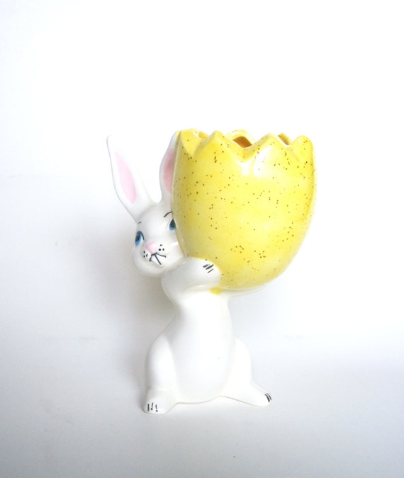 Vintage Easter Decor - White Bunny with Yellow Egg - Spring Bud Vase