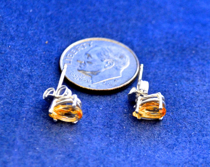 Citrine Studs, 7x5mm Pear Shape, Natural, Set in Sterling Silver E422