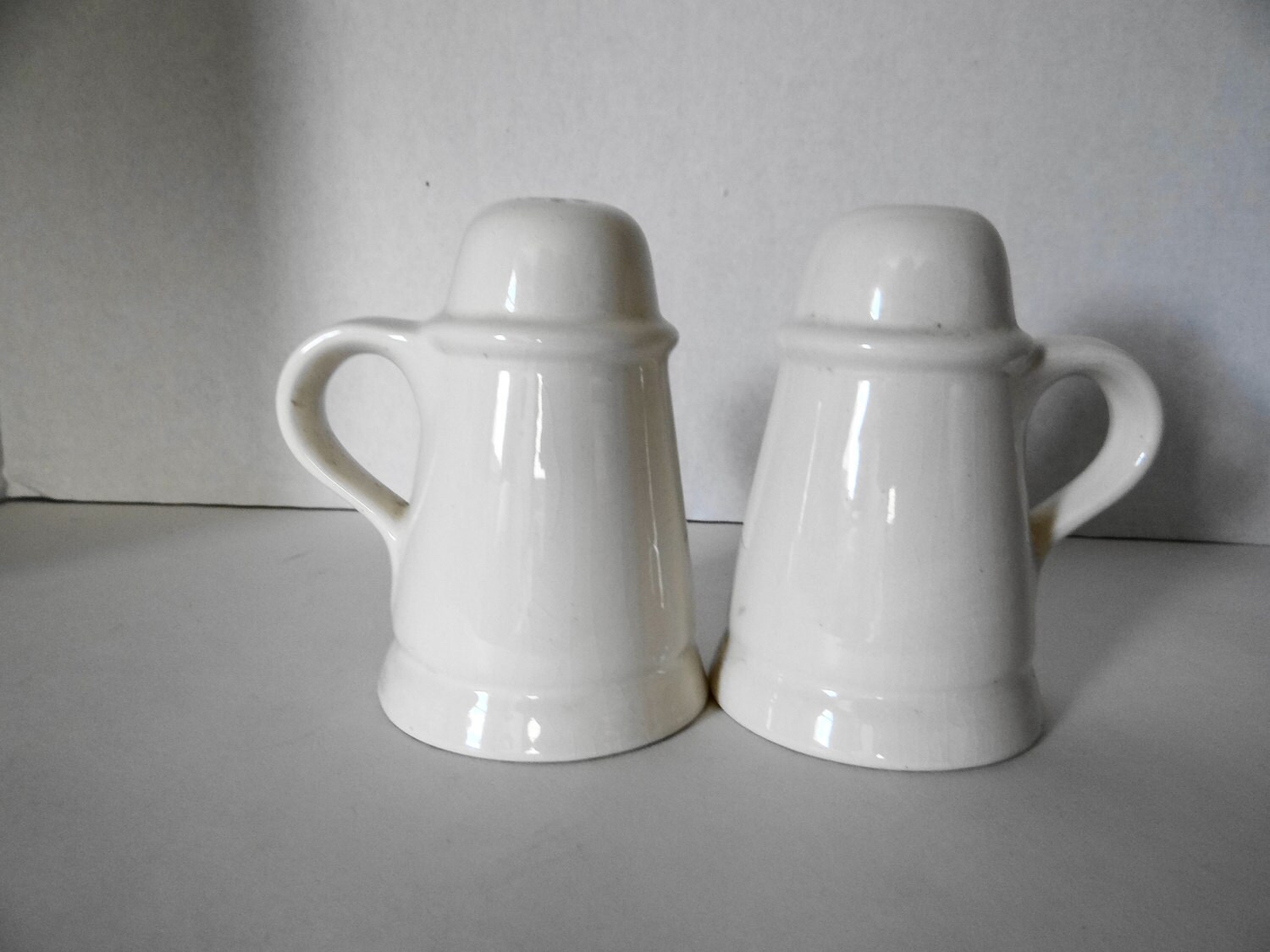 Vintage Large White Shakers Pepper and Salt Shakers Set Country/Country