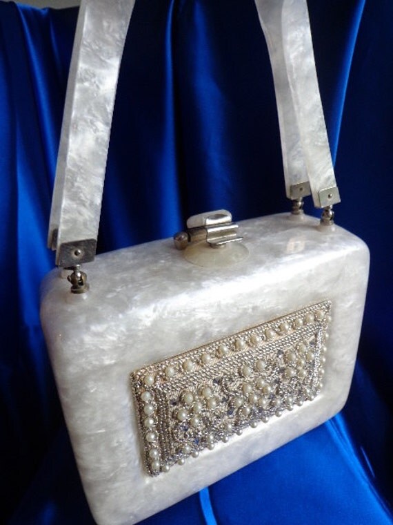 VINTAGE LLEWELLYN Cream Pearlized Lucite frames an Embroidered