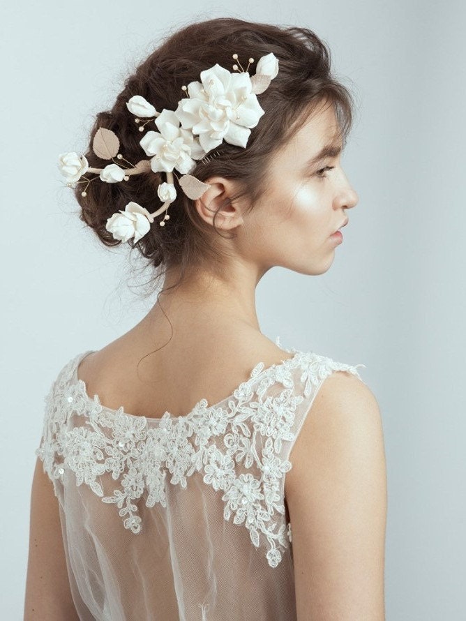 Handmade Wedding hairpiece White Flower Hair comb Bridal