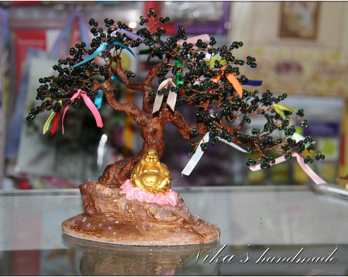 Green Feng shui artificial tree Tree of happiness made of beads and wire of the base of gypsum
