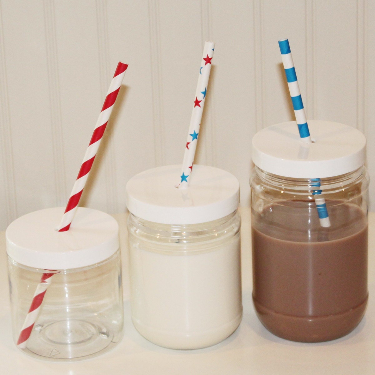 Plastic Mason Jar, 8 Plastic Mason Jars with Lid, White "SPILL PROOF