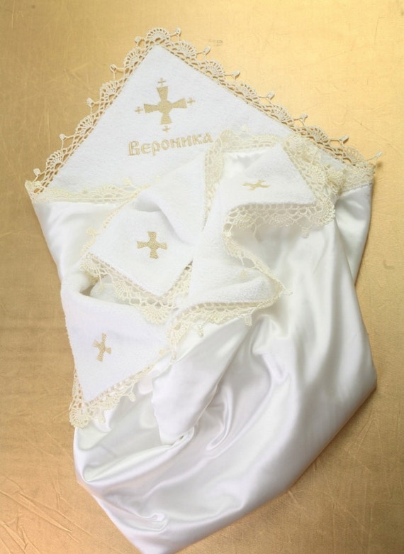 Christening blanket Personalized Embroidered Blanket by llemio