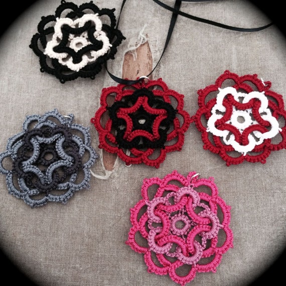 https://www.etsy.com/listing/153372253/tatted-lace-pendant-star-flower-two?