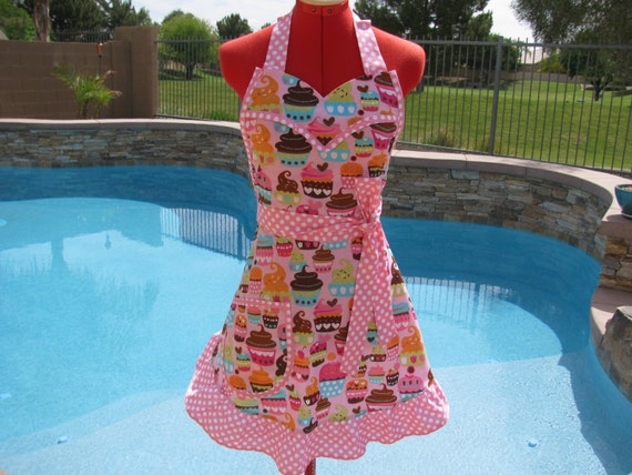 Retro Cupcake Apron With Ruffle Sweetheart Bib By Sassyapron 7017