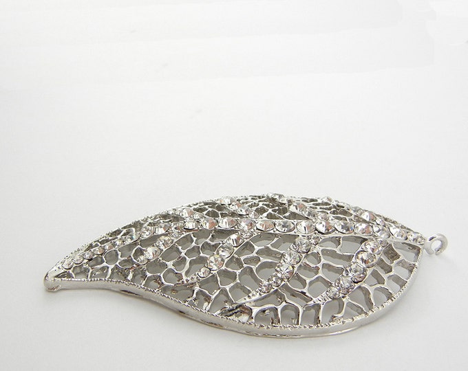 Large Silver-tone Filigree Leaf pendant with Rhinestones