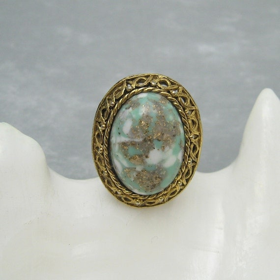 Large Glass Ring Vintage Costume Jewelry X26 by PurpleDaisyJewelry