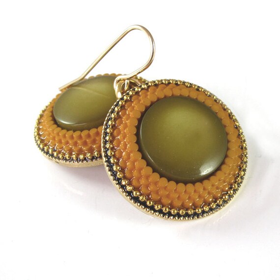 Items similar to Vintage style earrings, Round Dangle Earrings, vintage