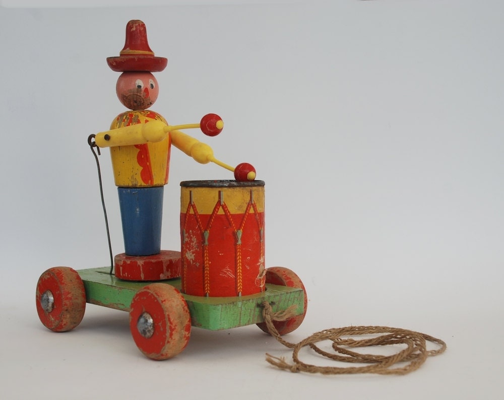Antique Wooden toy Kid pull toy Drummer Pulling Toy