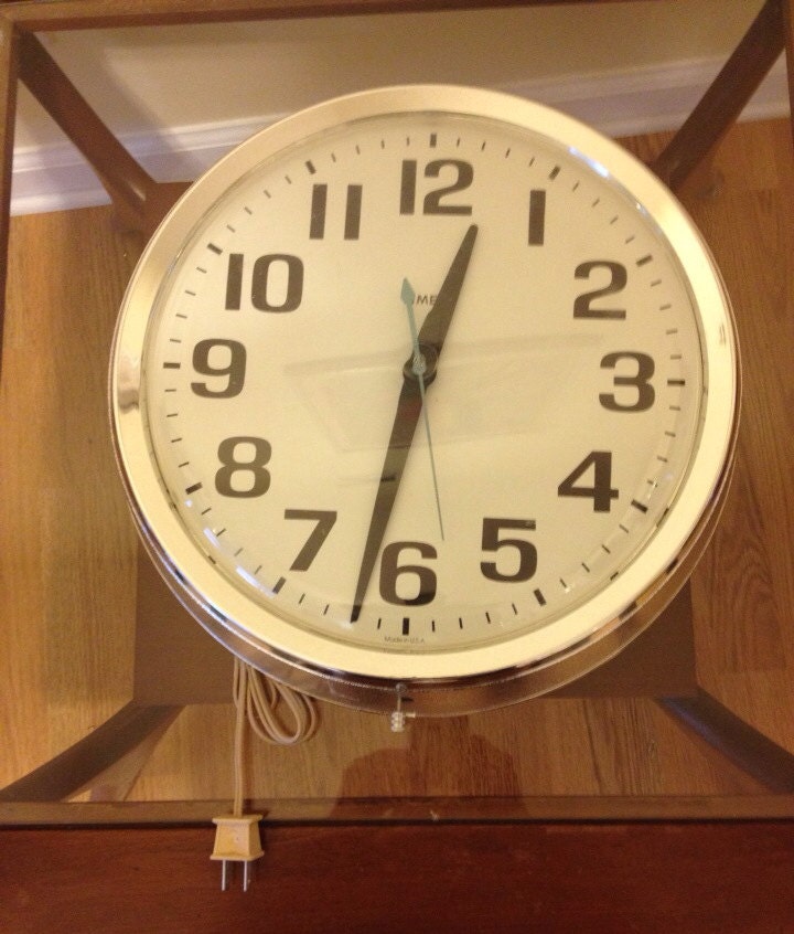 timex wall clock