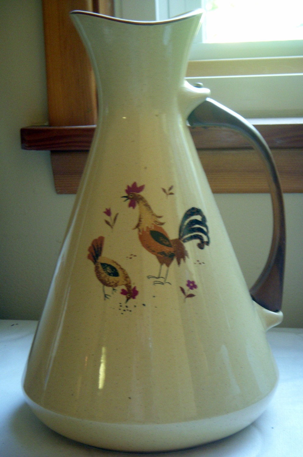 Harmony House Honey Hen Carafe – 1960s Sears – Haute Juice