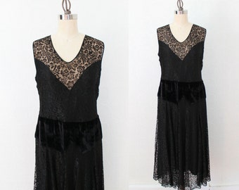 1920s Dress / Lace Illusion Flapper Dress / Velvet Dropped Waist