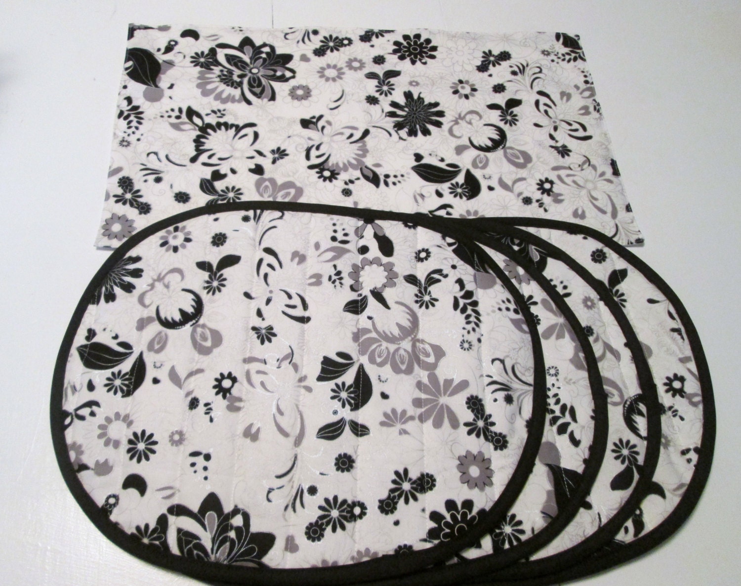 Set of 4 beautiful black and white cotton quilted placemats