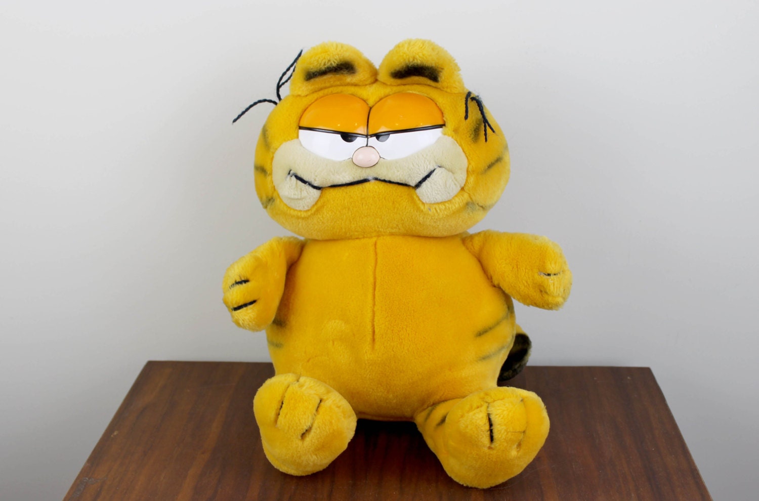 giant stuffed garfield