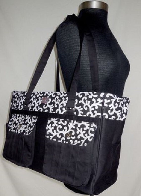 Della Q Isabella Large Knitting Bag In a Variety by needleworknc