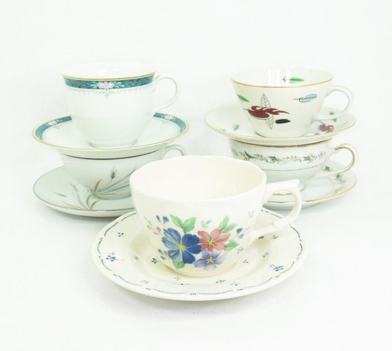 tea cup and saucer favors