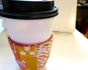 Red and Mustard Drops Coffee Sleeve