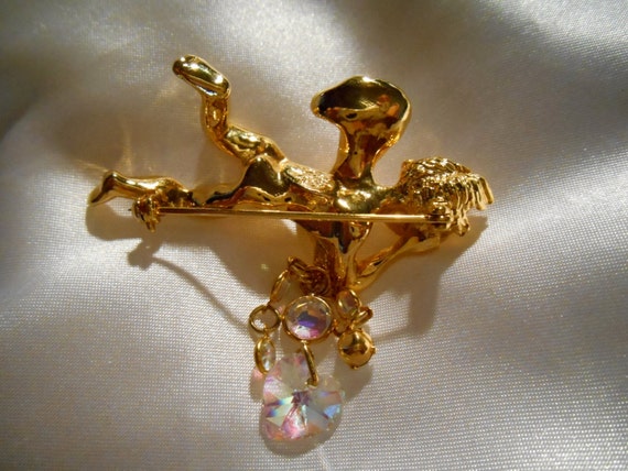 Kirks Folly Angel Cherub Brooch With Crystal Dangles