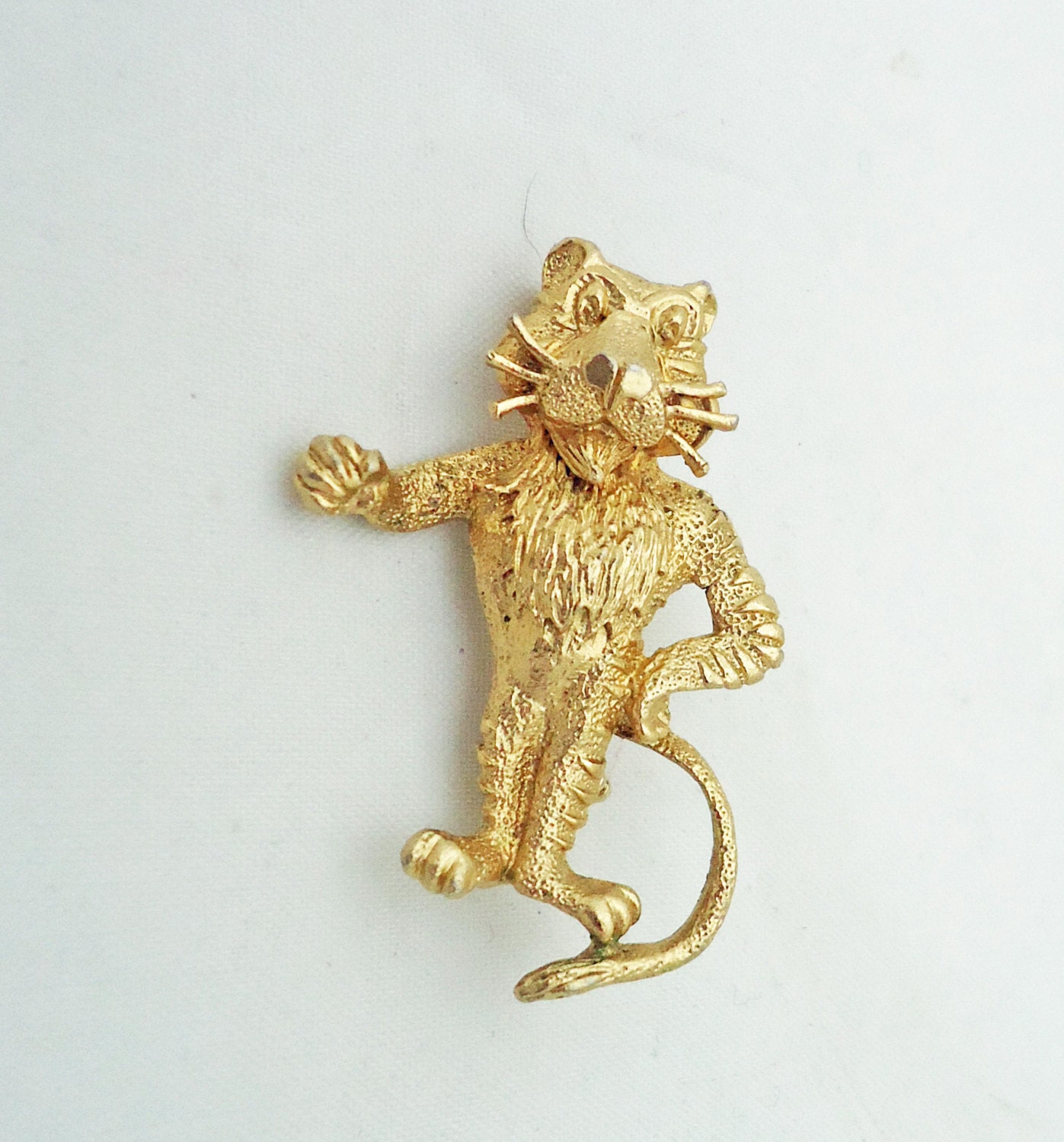 Vintage Tiger Brooch Gold Tone Tiger Brooch Vintage Tiger