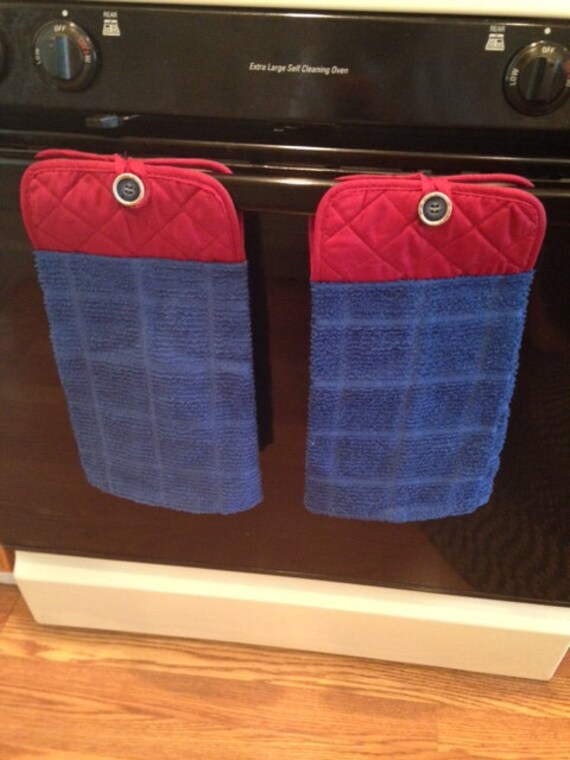 Kitchen hanging hand towels