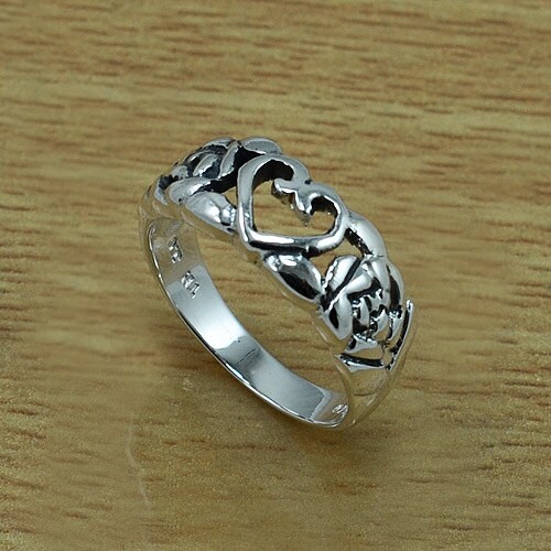 925 Sterling Silver Heart Ring Sterling silver by handplayart