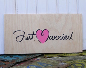 Just Married Sign - Wedding Decoration - Just Married Car Sign - Wedding Photo Prop