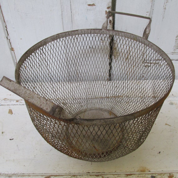 Rusty metal basket with handles large deep round distressed