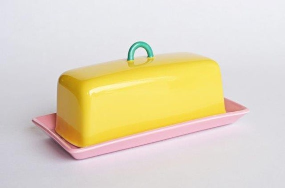 Lindt Stymeist Colorways Butter Dish in Pink and Yellow