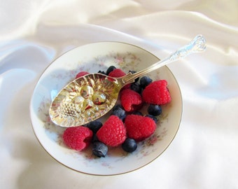 Fruit Spoon Sheffield England Cooper Bros Kings Pattern Large Silver Serving Spoon