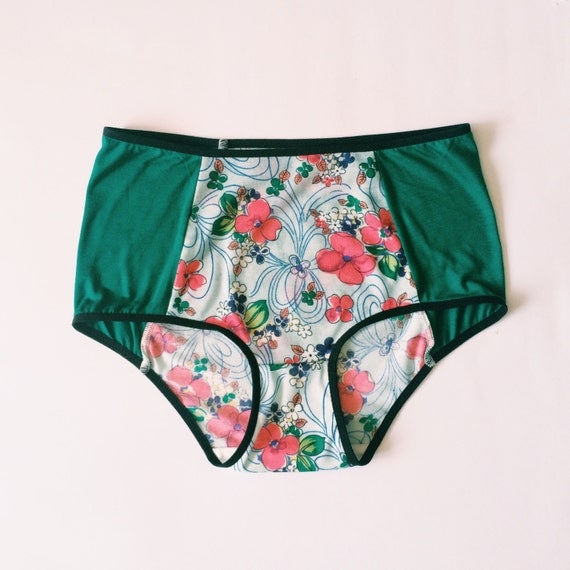 Hipster Style Panties With Meadow Flower By Egrettagarzetta 8660