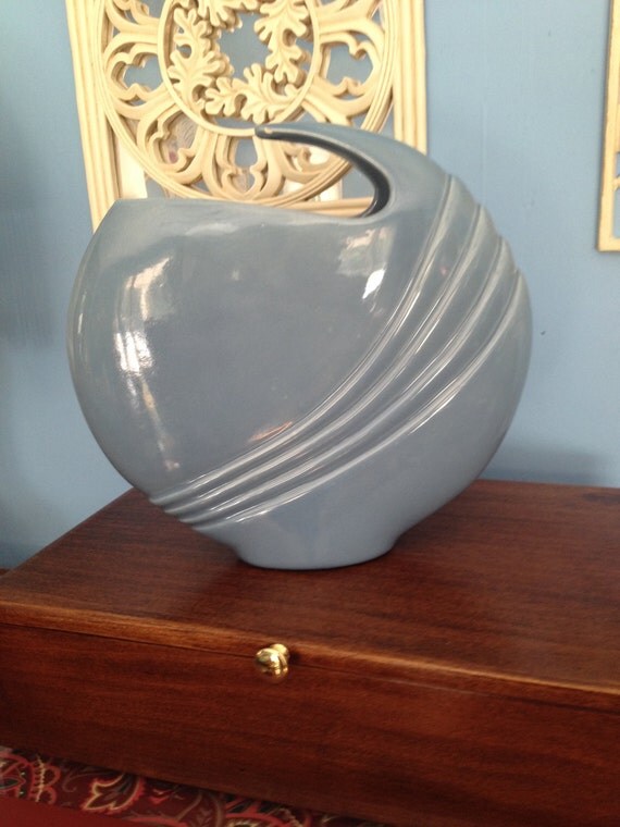 Haeger Pillow Vase by VintageRevivalDesign on Etsy