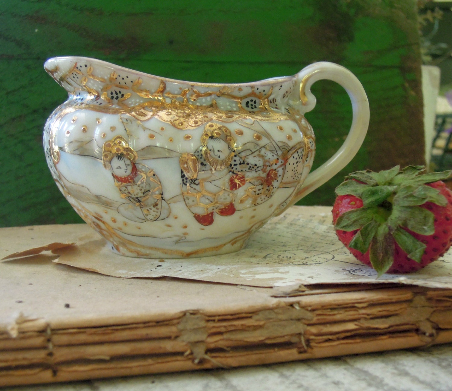 Vintage Porcelain Oriental Creamer / Japanese