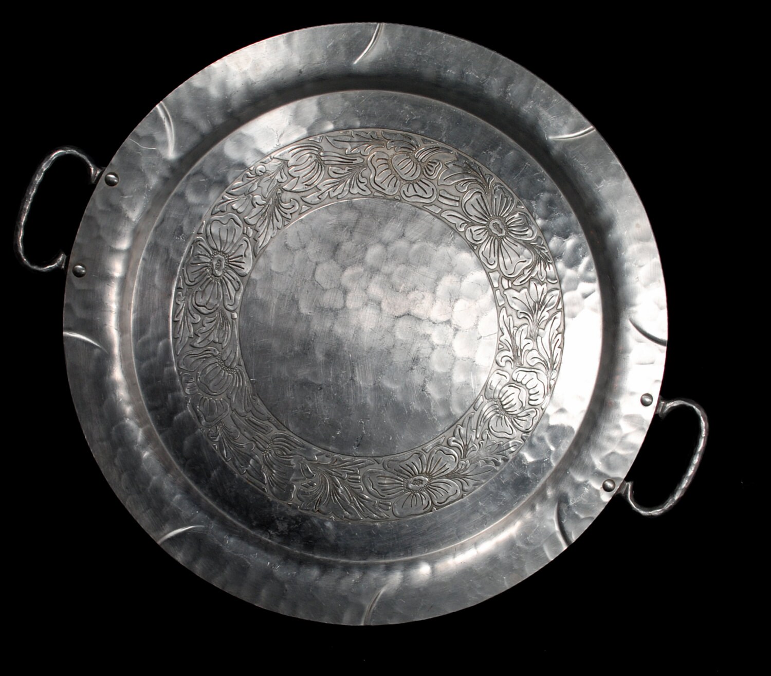 Everlast Metal Hand Aluminum Serving Tray