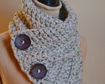 CROCHET PATTERN: Waffle Stitch Button Infinity Cowl