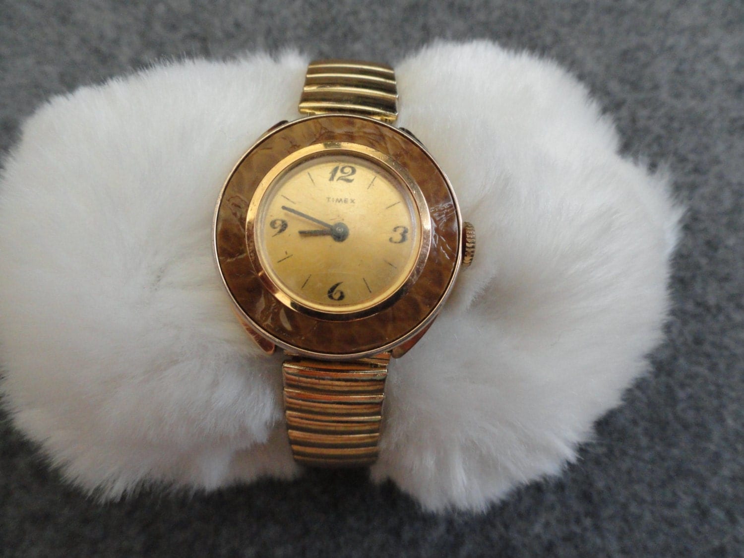 Vintage Timex Wind Up Ladies Watch with a Stretch by GiantUniverse