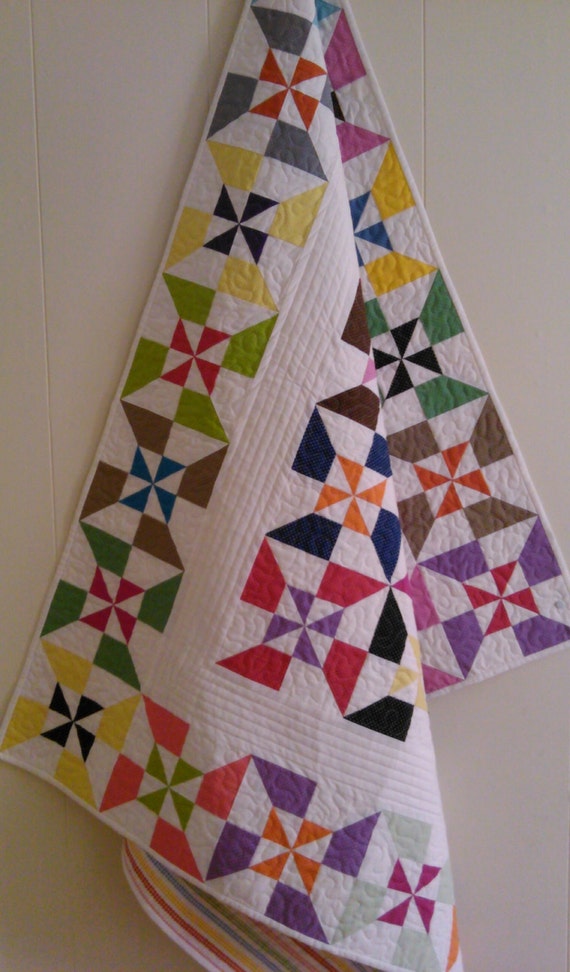 double-pinwheel-baby-quilt-eleanore-burns-quilt-in-by-sistersnagy