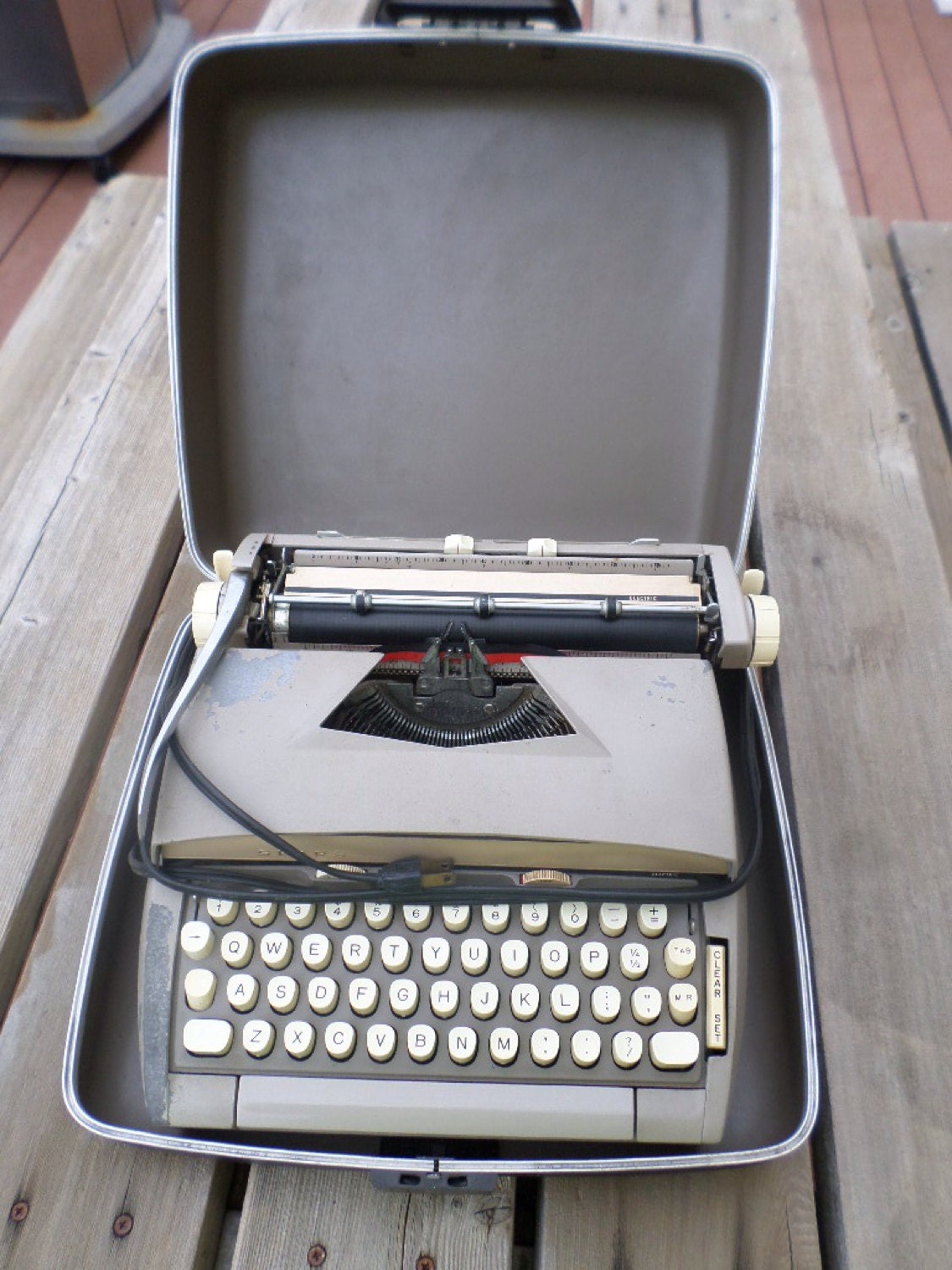 Sears Roebuck & Co. Electric Typewriter oldschooltypers