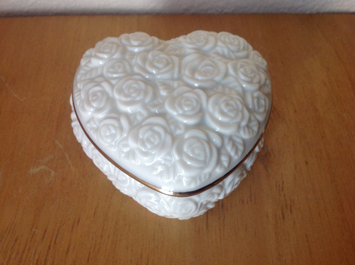 White Heart Shape Trinket Box with a Rose Design from Lenox – Haute Juice