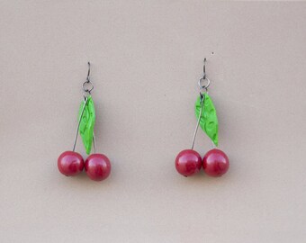Handmade polymer clay earrings - JUICY CHERRY. Yummy hawaiian soul.
