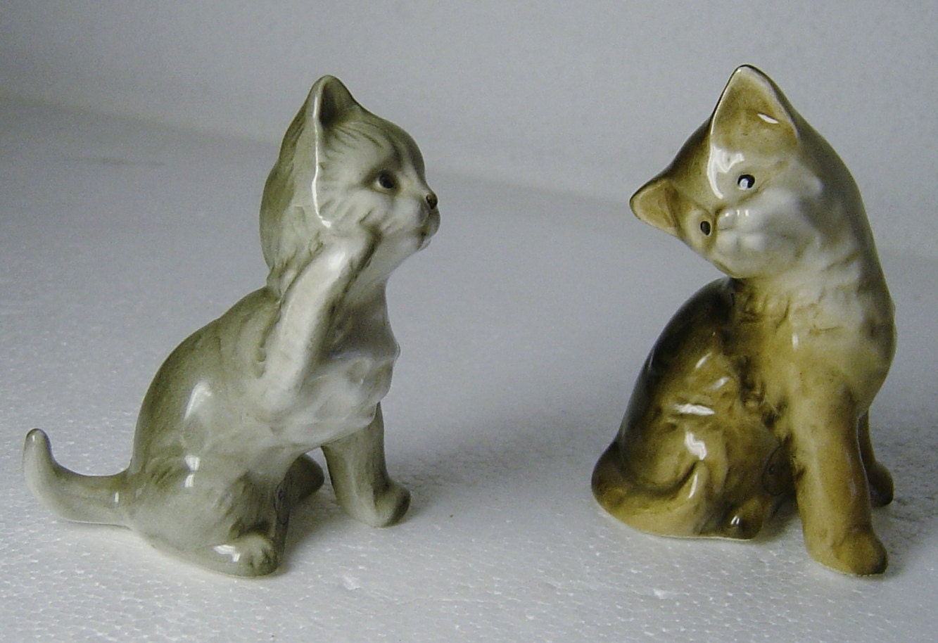 goebel porcelain cat