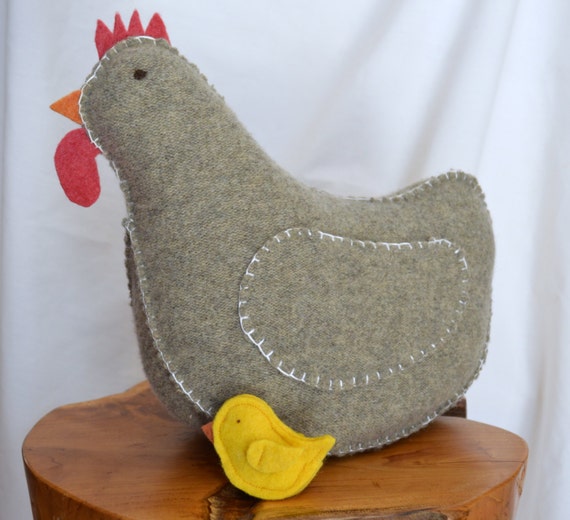 Weighted Wool Hen With Chick Brownish Grey Felted Wool