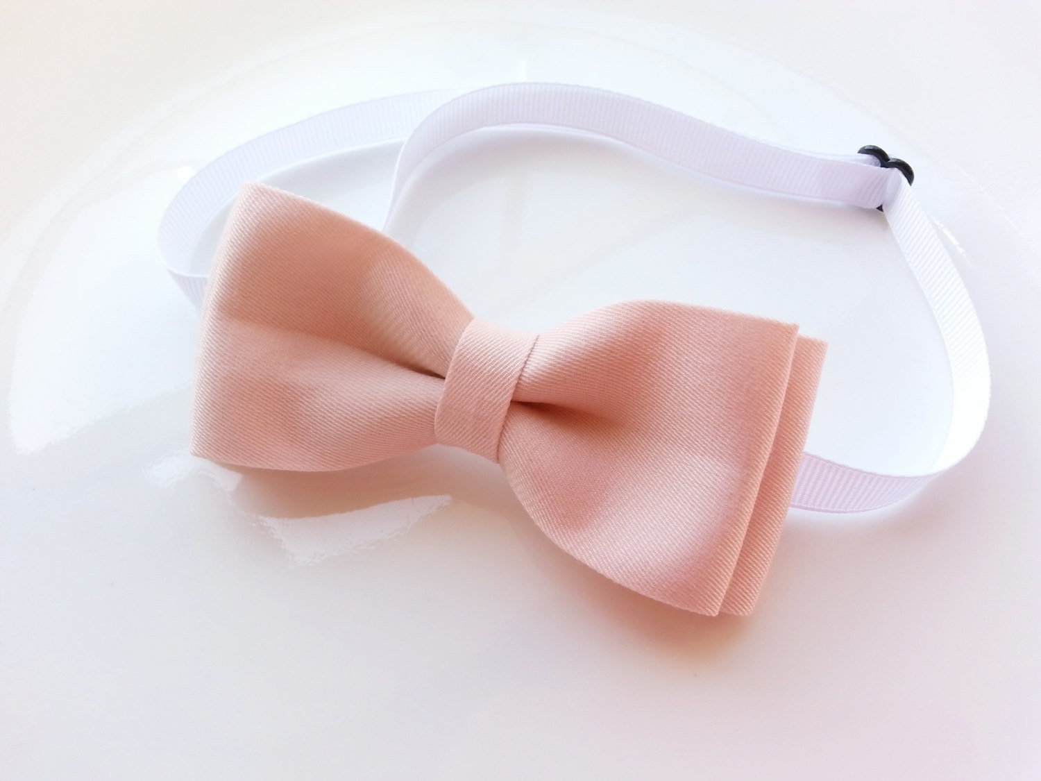 Baby/Boys Classic Bow Tie Baby Pink Bow Tie by BowtiquebyprincessT