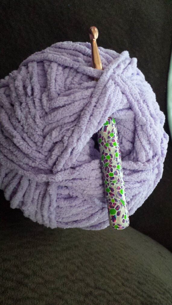 crochet hook with polymer clay handle Boye N 9mm