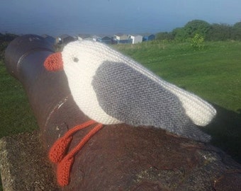 Seagull Knitting Pattern PDF | Easy Knitting Pattern | Seaside Decor | Beach Hut | The Little Songbird Knitting Co.